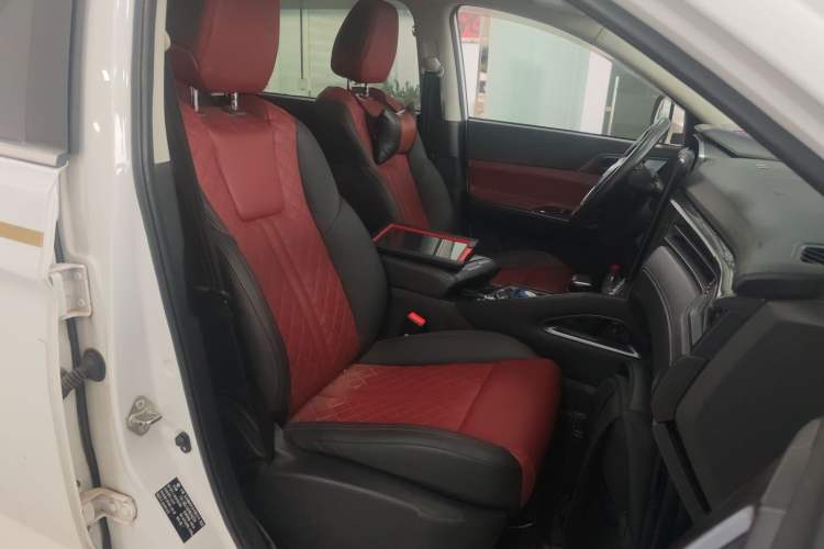 Used FORTHING T5L 2020 1.5T Automatic Luxury 7-Seater China VI Standard Right Front Seat
