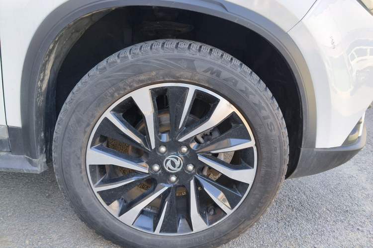 Used FORTHING T5L 2020 1.5T Automatic Luxury 7-Seater China VI Standard Right Front Wheel Hub
