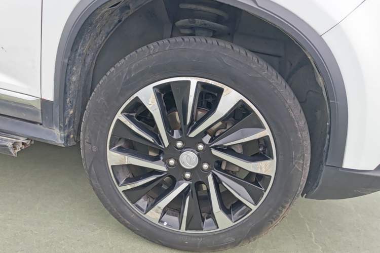 Used FORTHING T5L 2020 1.5T Automatic Luxury 7-Seater China VI Standard Right Front Wheel Hub