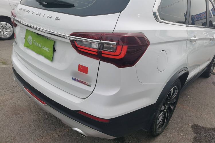 Used FORTHING T5L 2020 1.5T Automatic Luxury 7-Seater China VI Standard Right Rear Taillight