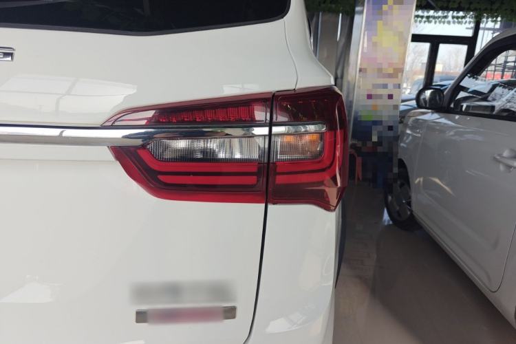 Used FORTHING T5L 2020 1.5T Automatic Luxury 7-Seater China VI Standard Right Rear Taillight