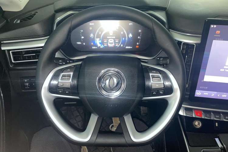 Used FORTHING T5L 2020 Revised 1.5T Automatic Luxury 7-Seater Steering Wheel