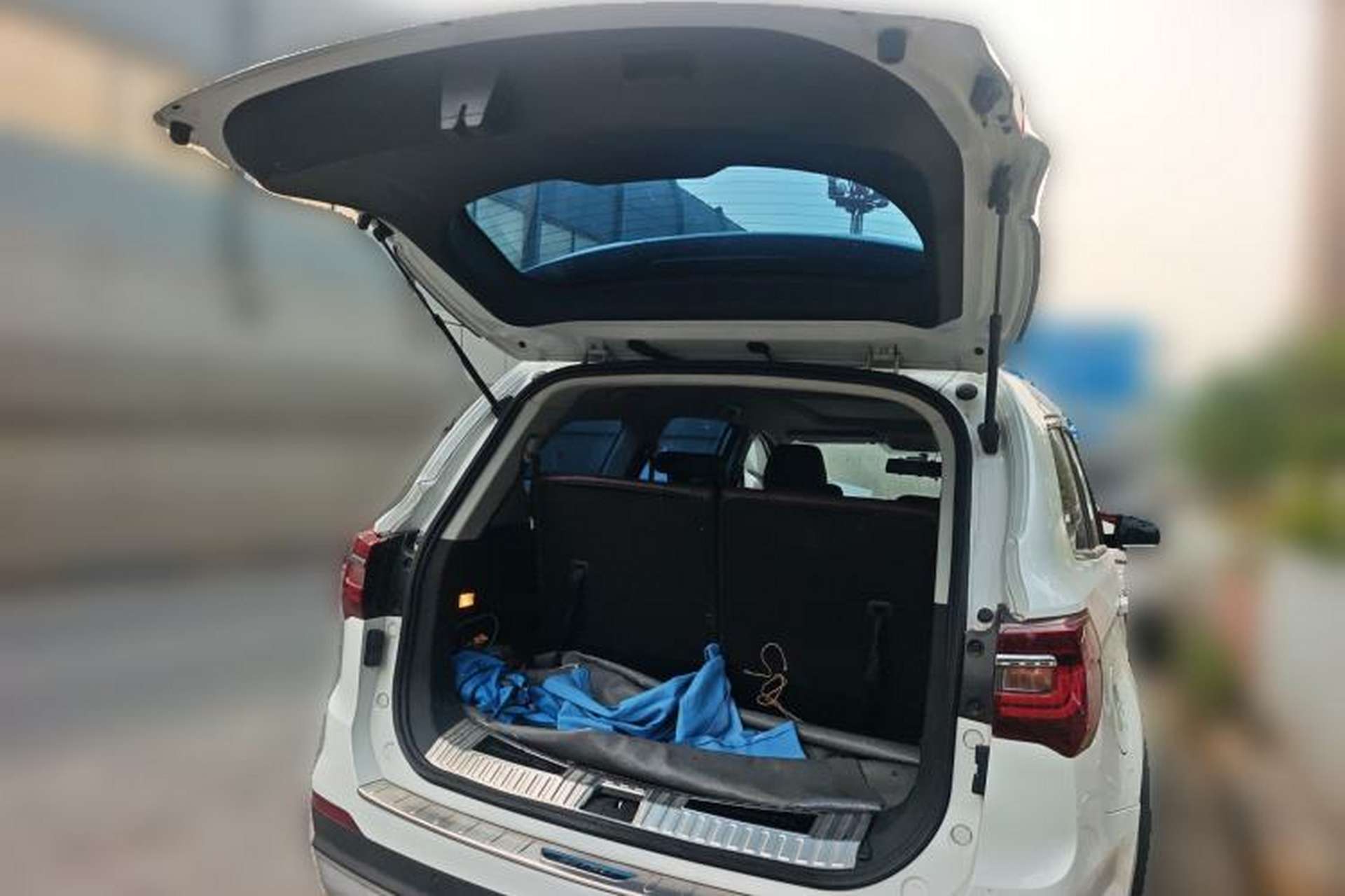 Used FORTHING T5L 2020 Revised 1.5T Automatic Luxury 7-Seater Trunk