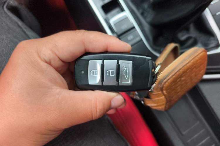 Used FORTHING T5L 2020 1.8T Manual Comfort 7-Seater China VI Vehicle Key