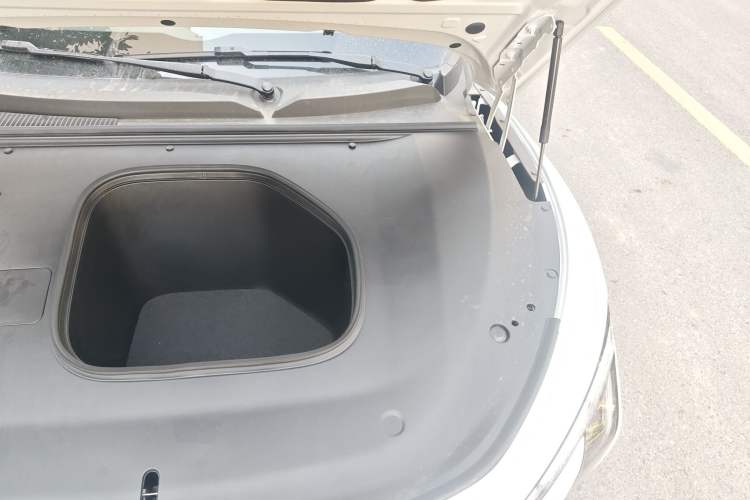 Used FORTHING Xinghai S7 2024 555 Lite Edition Engine Bay Left