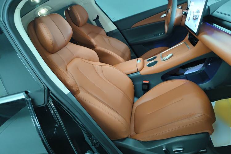 Used FORTHING Xinghai S7 2024 555 Luxury Edition Right Front Seat