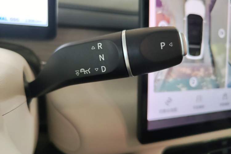 Used FORTHING Xinghai S7 2024 555 Luxury Edition Gear Lever