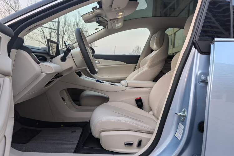 Used FORTHING Xinghai S7 2024 555 Luxury Edition Interior 2
