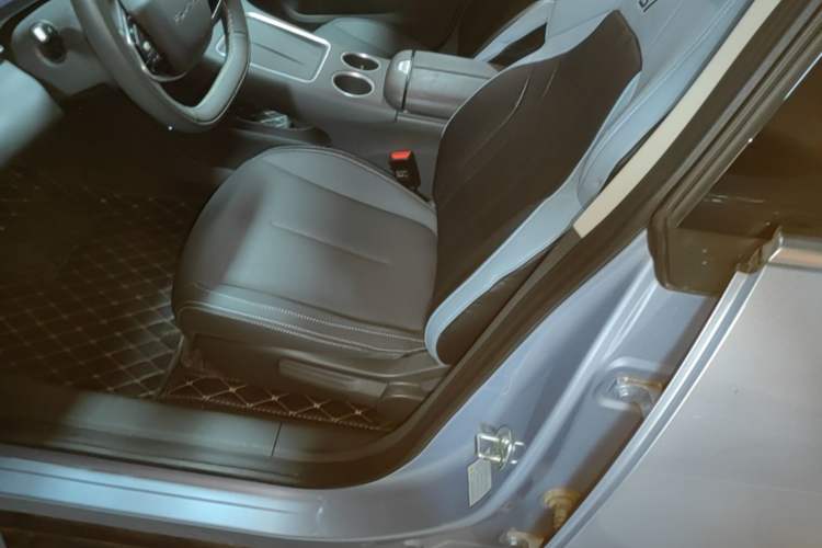 Used FORTHING Xinghai S7 2024 555 Lite Edition Left Front Seat