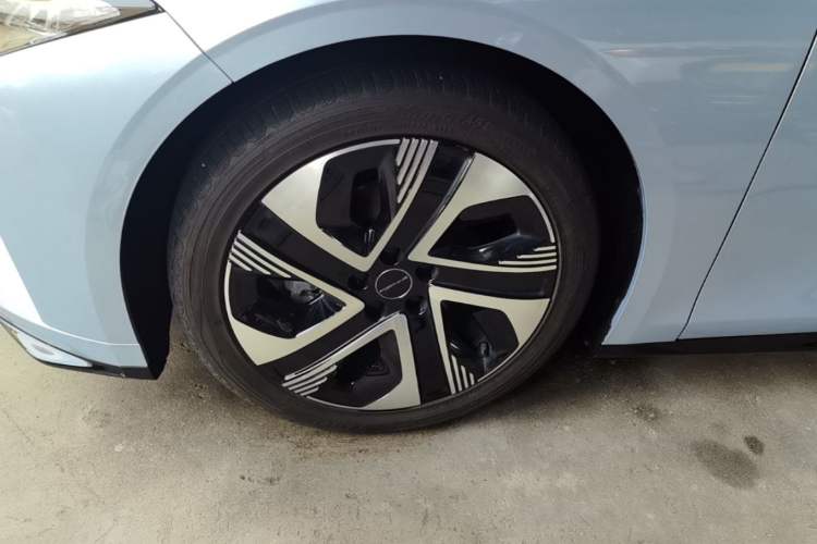Used FORTHING Xinghai S7 2024 555 Enjoyment Edition Left Front Wheel Hub