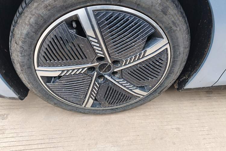 Used FORTHING Xinghai S7 2024 555 Enjoyment Edition Left Front Wheel Hub