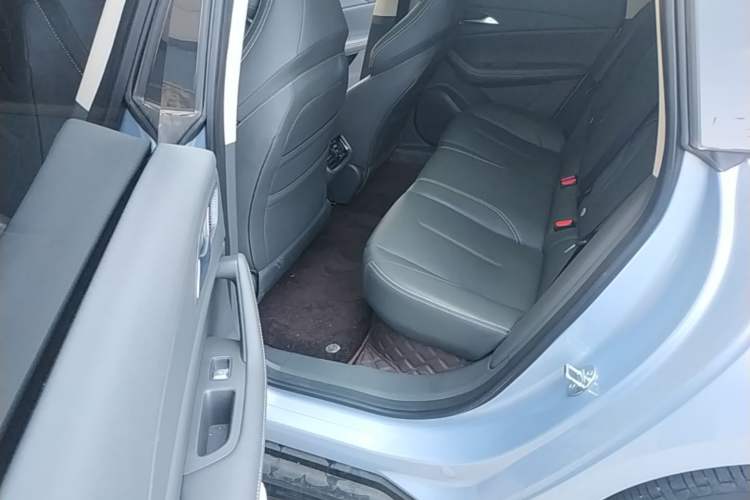 Used FORTHING Xinghai S7 2024 555 Enjoyment Edition Left Rear Seat