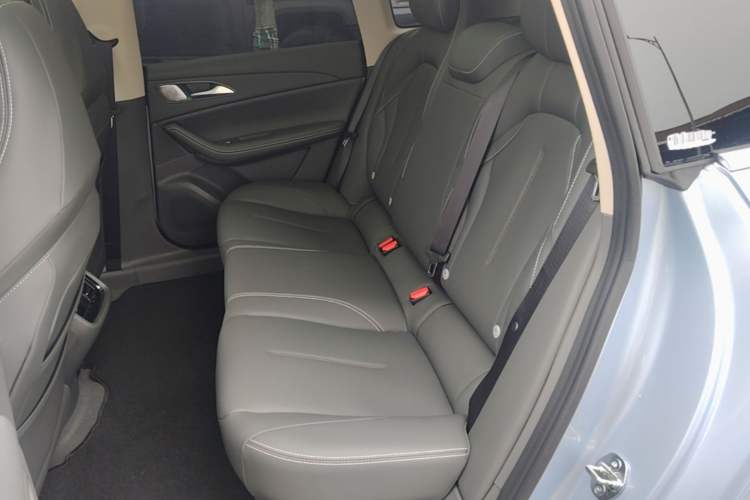 Used FORTHING Xinghai S7 2024 555 Enjoyment Edition Left Rear Seat