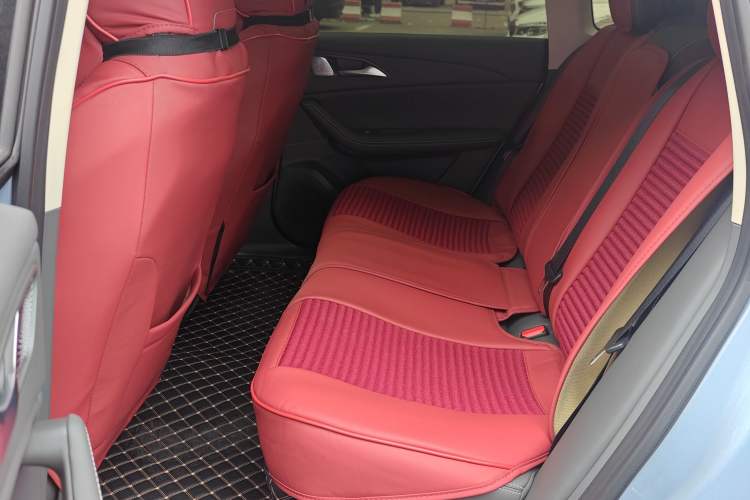 Used FORTHING Xinghai S7 2024 555 Enjoyment Edition Left Rear Seat