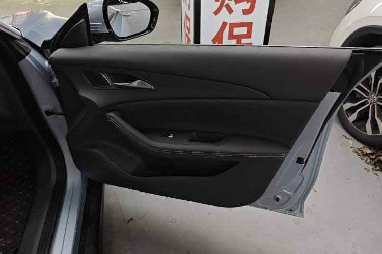 Used FORTHING Xinghai S7 2024 555 Lite Edition Right Front Door Interior