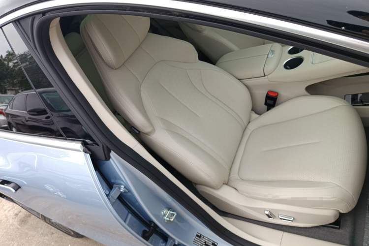 Used FORTHING Xinghai S7 2024 555 Luxury Edition Right Front Seat