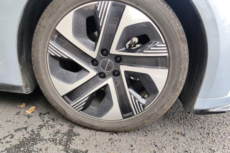 Used FORTHING Xinghai S7 2024 555 Enjoyment Edition Right Front Wheel Hub