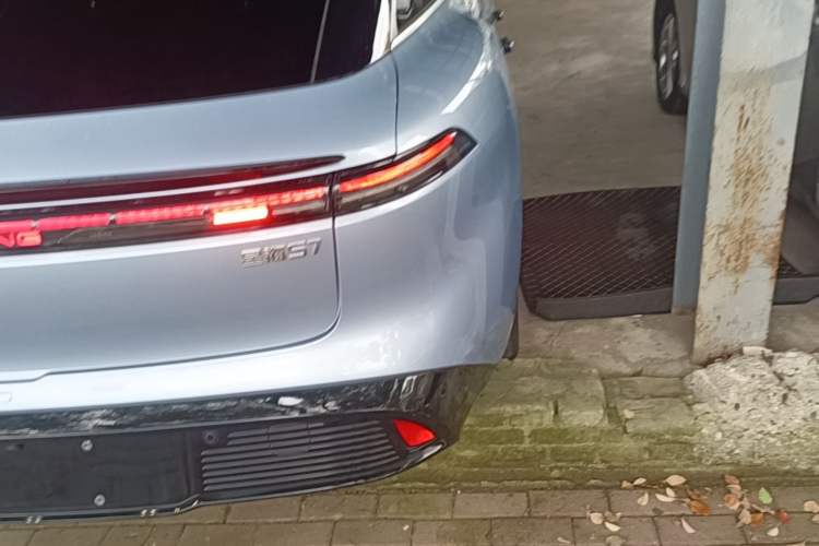 Used FORTHING Xinghai S7 2024 555 Enjoyment Edition Right Rear Taillight
