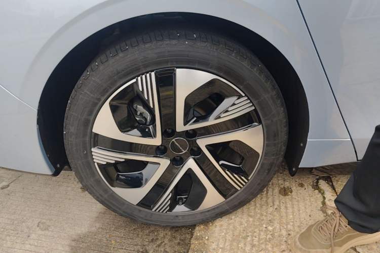 Used FORTHING Xinghai S7 2024 555 Enjoyment Edition Right Rear Wheel Hub