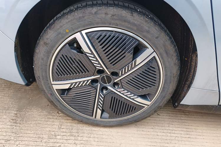 Used FORTHING Xinghai S7 2024 555 Enjoyment Edition Right Rear Wheel Hub