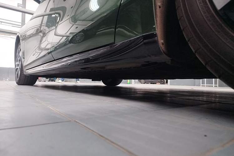 Used FORTHING Xinghai S7 2024 555 Luxury Edition Chassis Rear Left