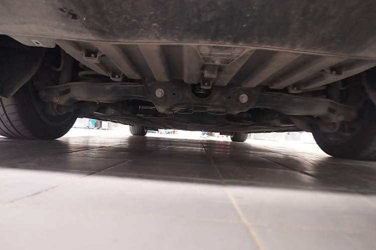Used FORTHING Xinghai S7 2024 555 Luxury Edition Chassis Rear