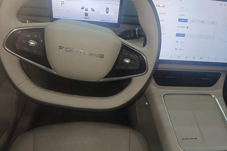 Used FORTHING Xinghai S7 2024 555 Luxury Edition Gear Lever