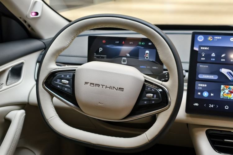 Used FORTHING Xinghai S7 2024 555 Luxury Edition Interior 10