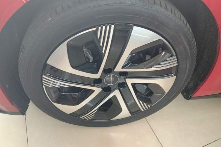Used FORTHING Xinghai S7 2024 555 Enjoyment Edition Left Front Wheel Hub
