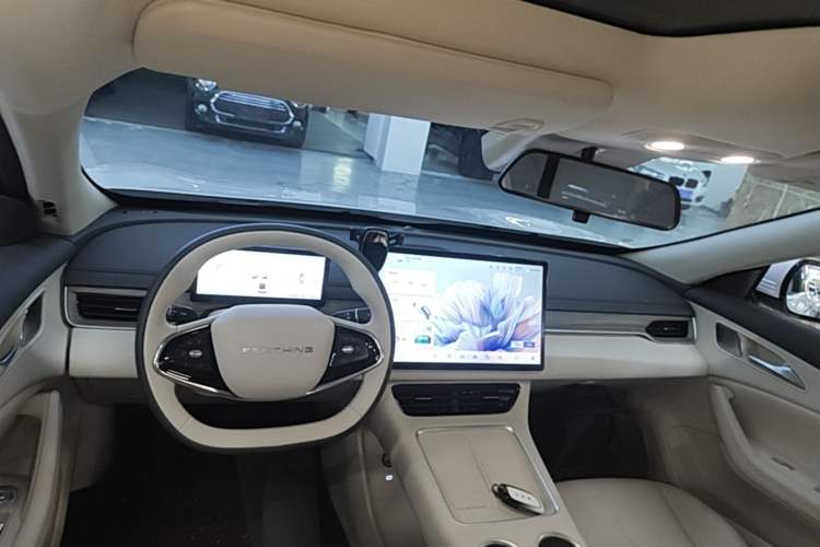 Used FORTHING Xinghai S7 2024 555 Enjoyment Edition Center Console