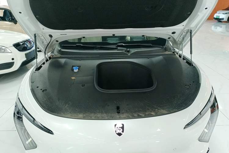 Used FORTHING Xinghai S7 2024 555 Luxury Edition Engine Bay