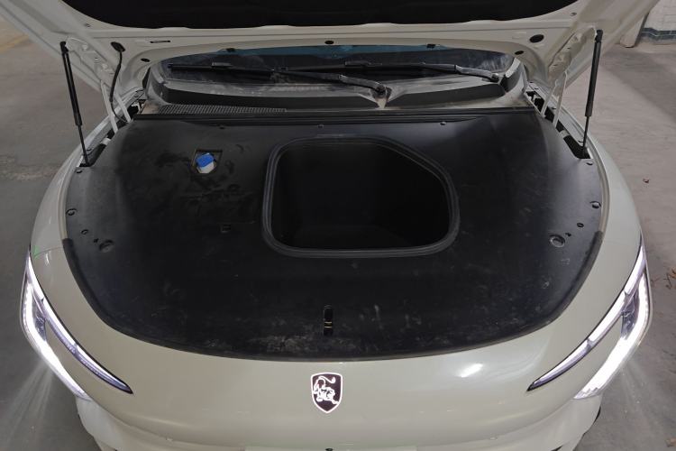 Used FORTHING Xinghai S7 2024 555 Luxury Edition Engine Bay