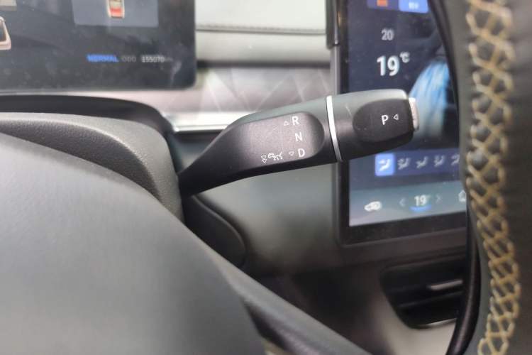 Used FORTHING Xinghai S7 2024 555 Enjoyment Edition Gear Lever