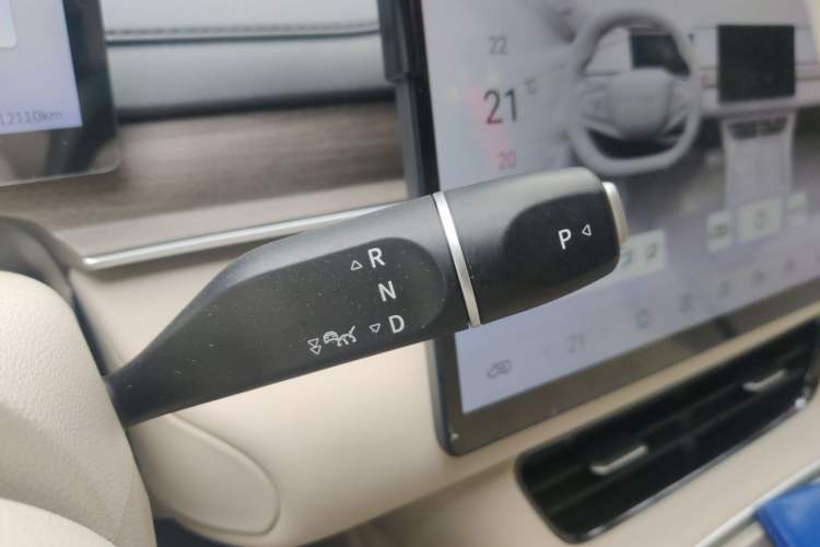 Used FORTHING Xinghai S7 2024 555 Enjoyment Edition Gear Lever