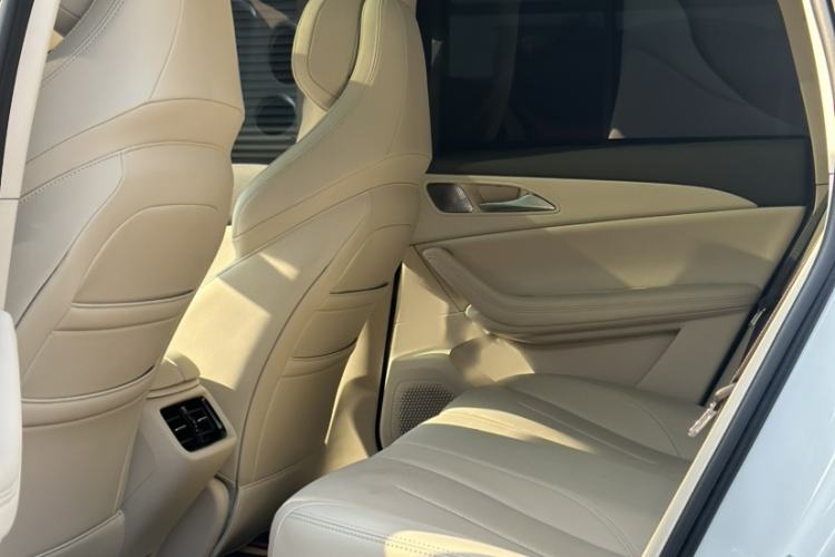 Used FORTHING Xinghai S7 2024 650 Supreme Edition Interior 2