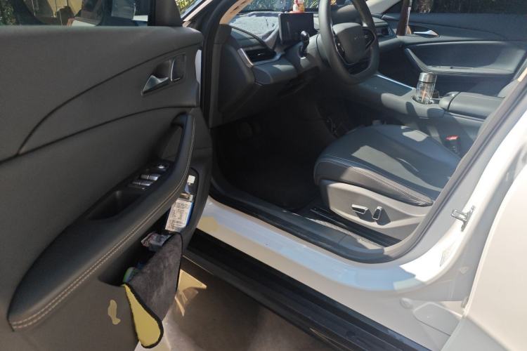 Used FORTHING Xinghai S7 2024 555 Enjoyment Edition Interior 3