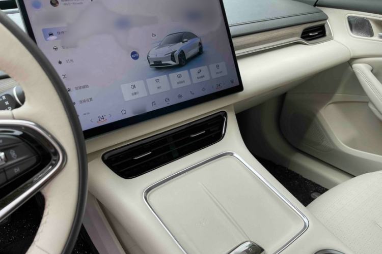 Used FORTHING Xinghai S7 2024 555 Luxury Edition Interior 5