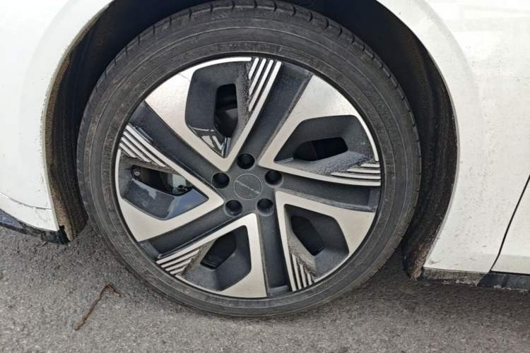 Used FORTHING Xinghai S7 2024 555 Co-Creation Edition Left Front Wheel Hub