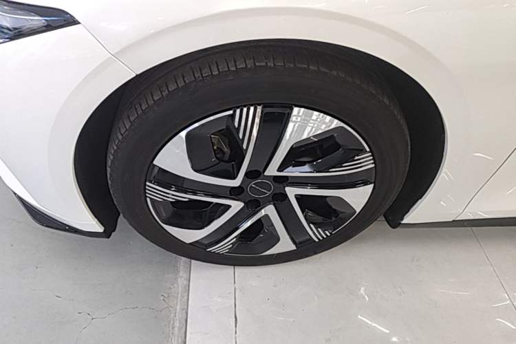 Used FORTHING Xinghai S7 2024 555 Enjoyment Edition Left Front Wheel Hub