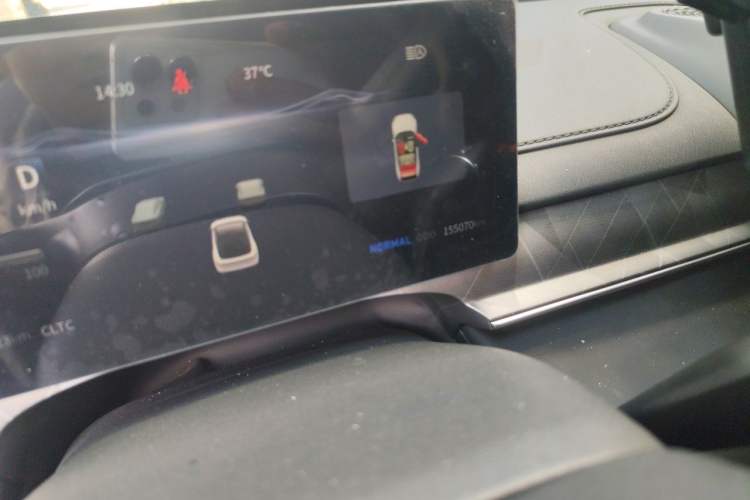 Used FORTHING Xinghai S7 2024 555 Enjoyment Edition Odometer Close Up
