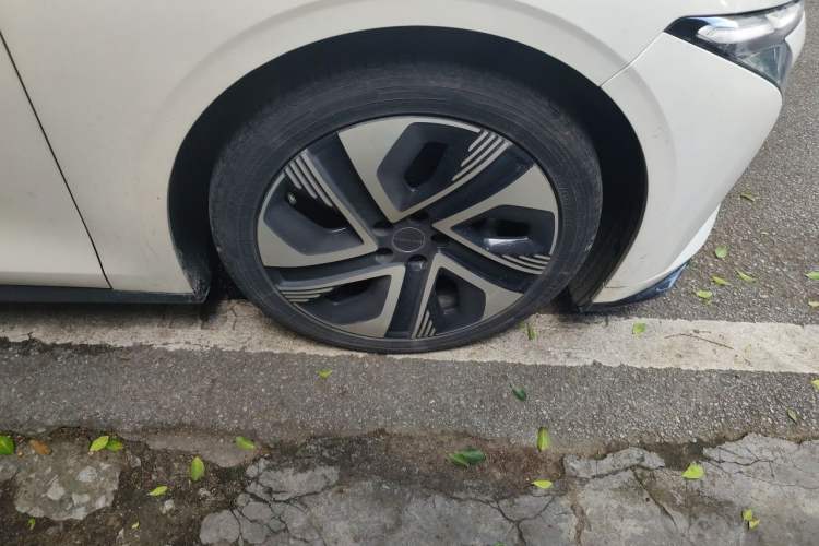 Used FORTHING Xinghai S7 2024 555 Enjoyment Edition Right Front Wheel Hub