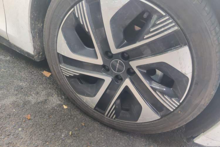 Used FORTHING Xinghai S7 2024 555 Enjoyment Edition Right Front Wheel Hub