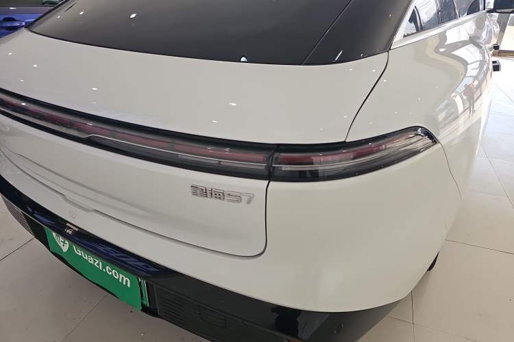 Used FORTHING Xinghai S7 2024 650 Supreme Edition Right Rear Taillight