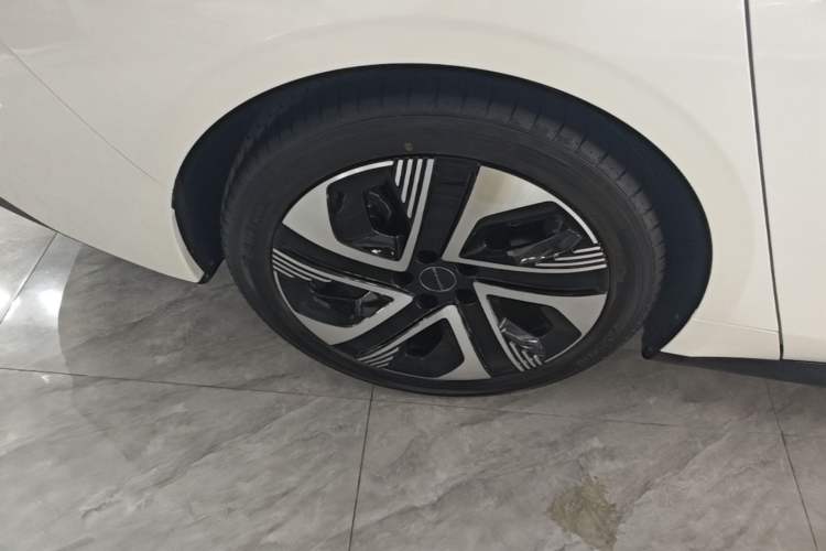 Used FORTHING Xinghai S7 2024 555 Co-Creation Edition Right Rear Wheel Hub