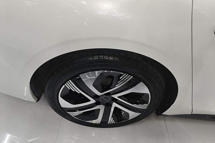 Used FORTHING Xinghai S7 2024 555 Enjoyment Edition Right Rear Wheel Hub