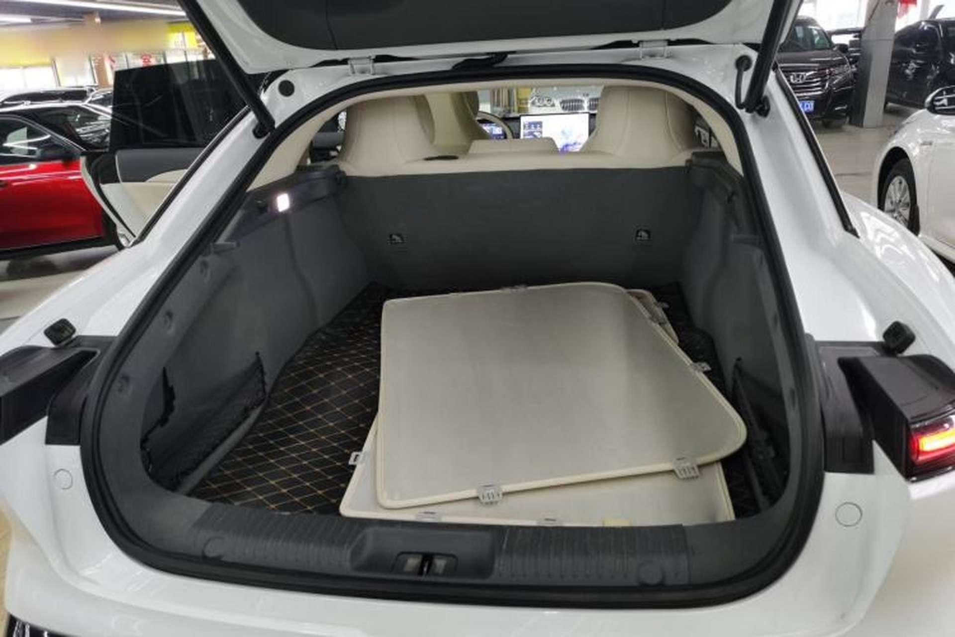 Used FORTHING Xinghai S7 2024 650 Supreme Edition Trunk