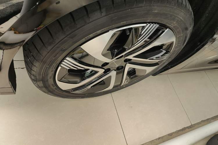 Used FORTHING Xinghai S7 2025 235 Range-Extended Luxury Edition Exterior 4
