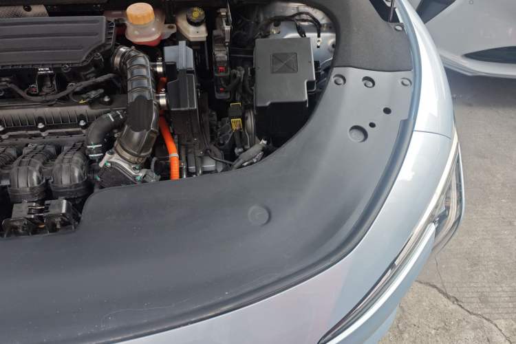 Used FORTHING Xinghai S7 2025 235 Range-Extended Enjoyment Version Engine Bay Left