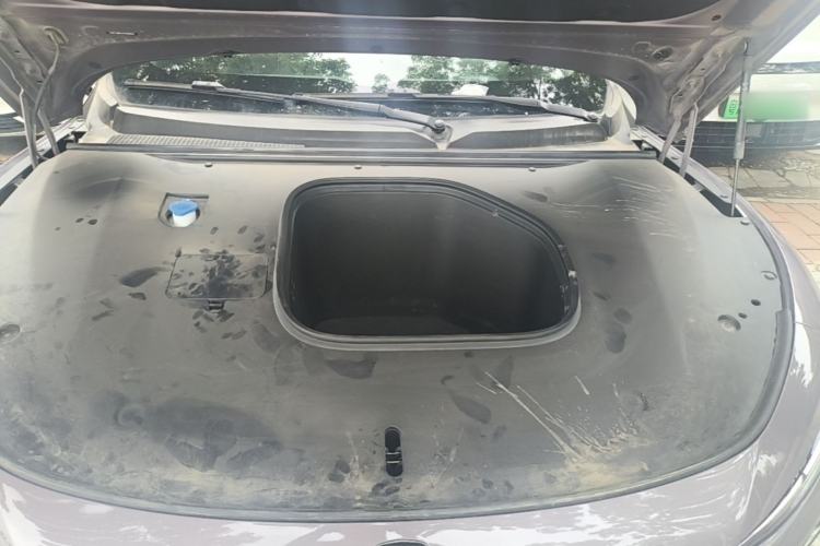 Used FORTHING Xinghai S7 2025 Model, 555 Star Creation Edition Engine Bay