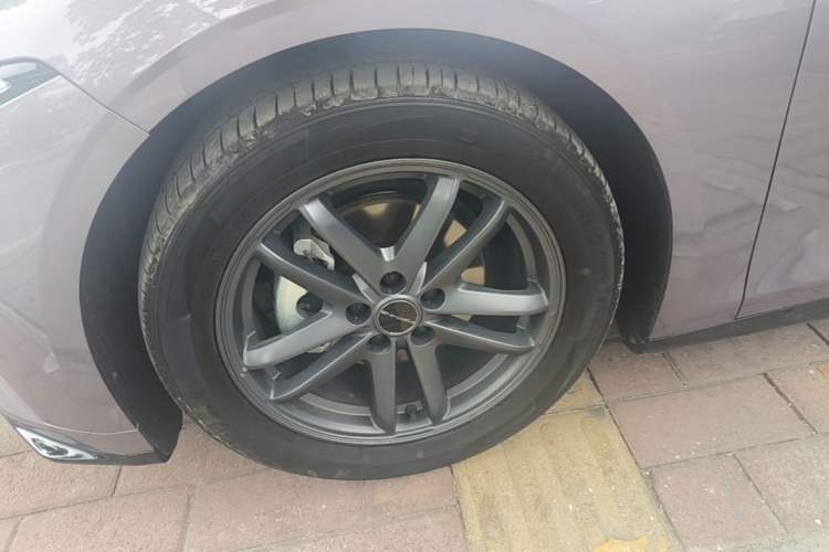 Used FORTHING Xinghai S7 2025 Model, 555 Star Creation Edition Left Front Wheel Hub